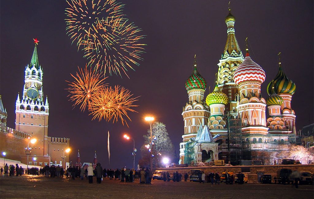 Где в России недорого встретить Новый год с ребенком