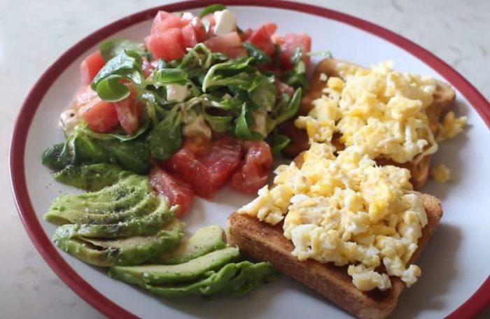 Что приготовить на завтрак быстро и вкусно из простых продуктов