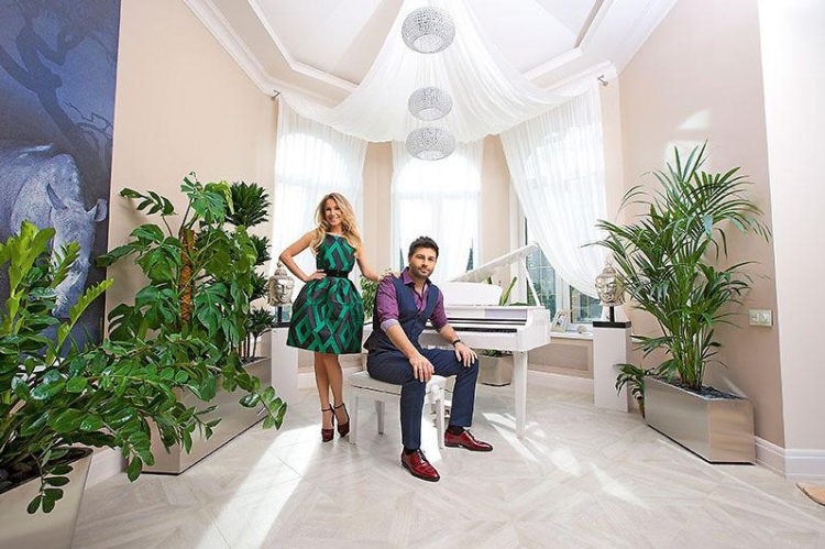 «Сами построили домик» - почему Алексей Чумаков и Юлия Ковальчук обожают Испанию