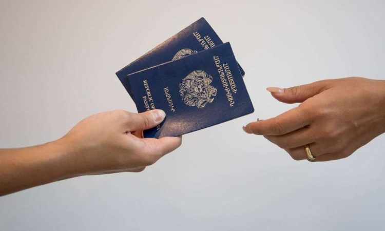 Когда нужна виза в Армению россиянам