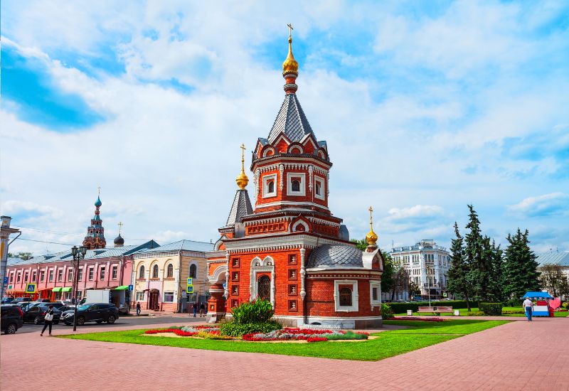 Город Ярославль, куда можно поехать в апреле