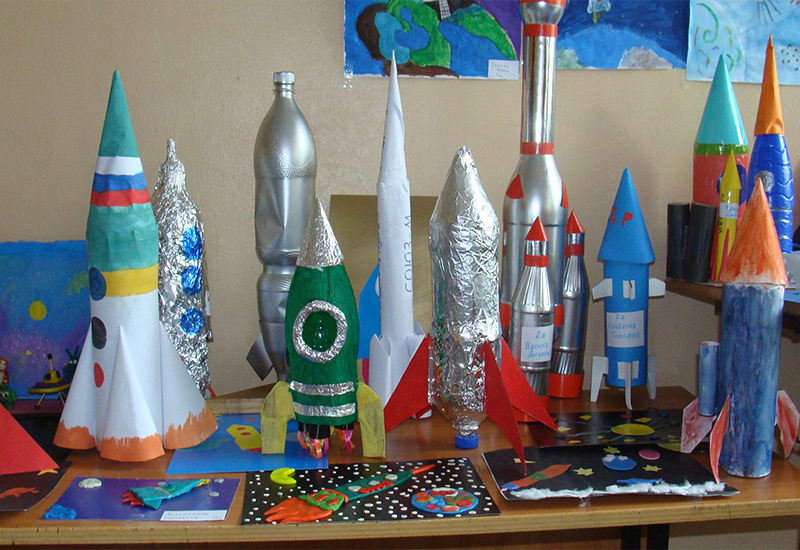Ракеты из пластиковых бутылок ко дню космонавтики