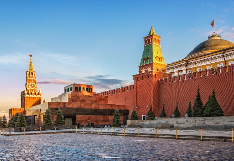 майские праздники в Москве мавзолей и Красная площадь