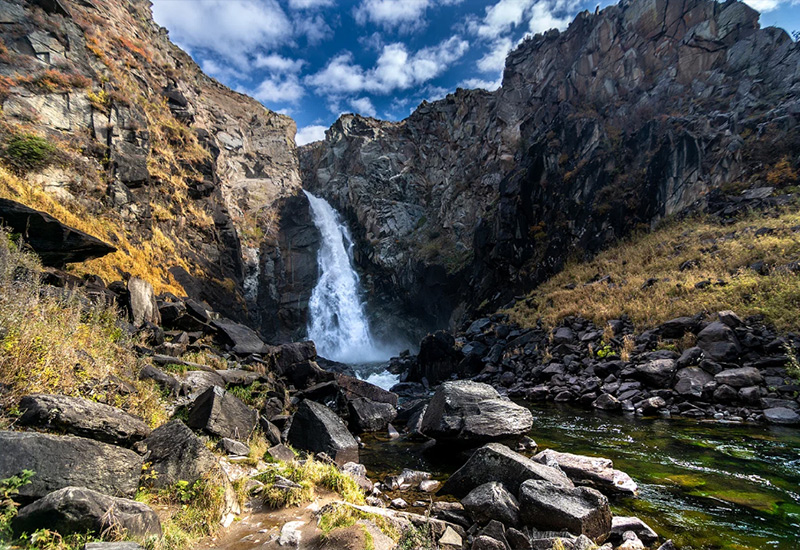 Куркуре водопад в Алтайском крае